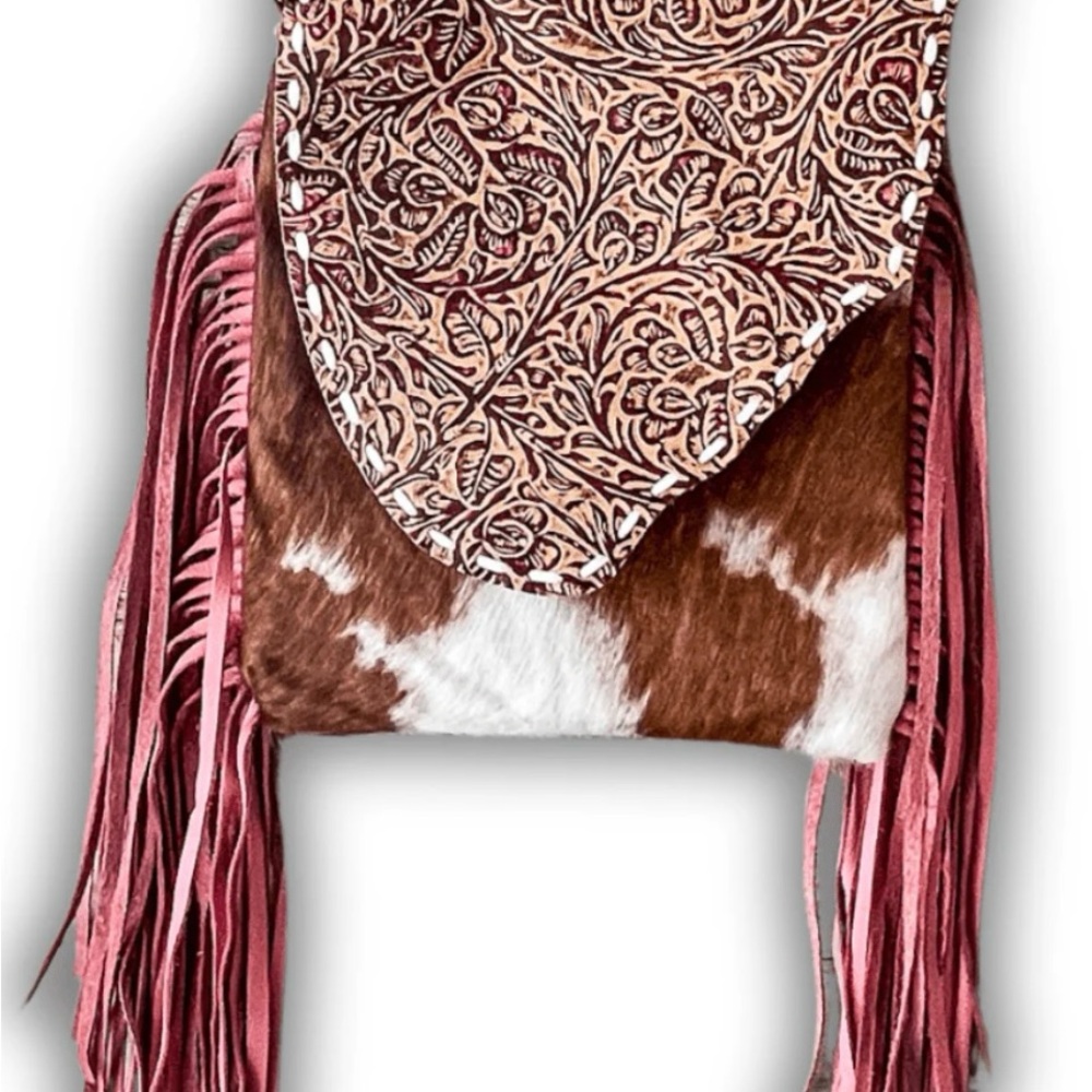 Myra Bag - Tellard Falls Concealed Carry Bag in Salmon